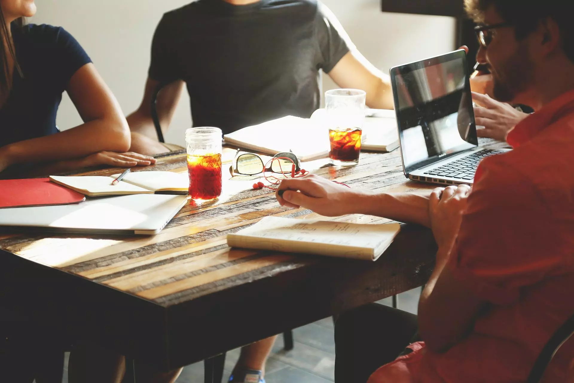 How to start a new business and get earning from it?