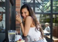 How to Look Sexy: A Woman’s Guide to Confidence and Attraction